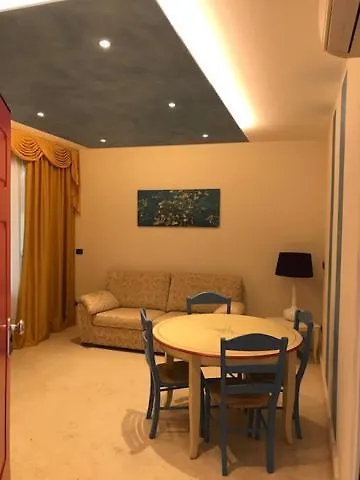 Apartment Appartamento Du Lac 2 Desenzano del Garda Italy